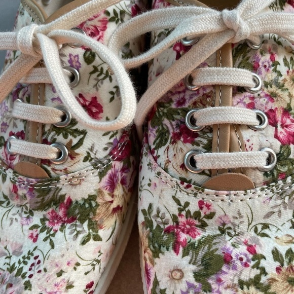 Hotter Shoes Floral Prints Lace-up Sneakers - Picture 8 of 9